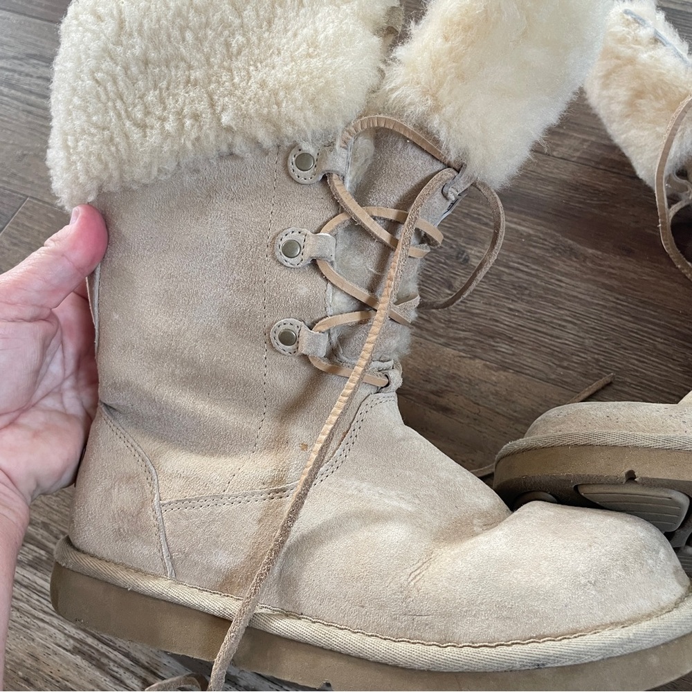 Uggs Montclair lace up boots 6 - Picture 10 of 13